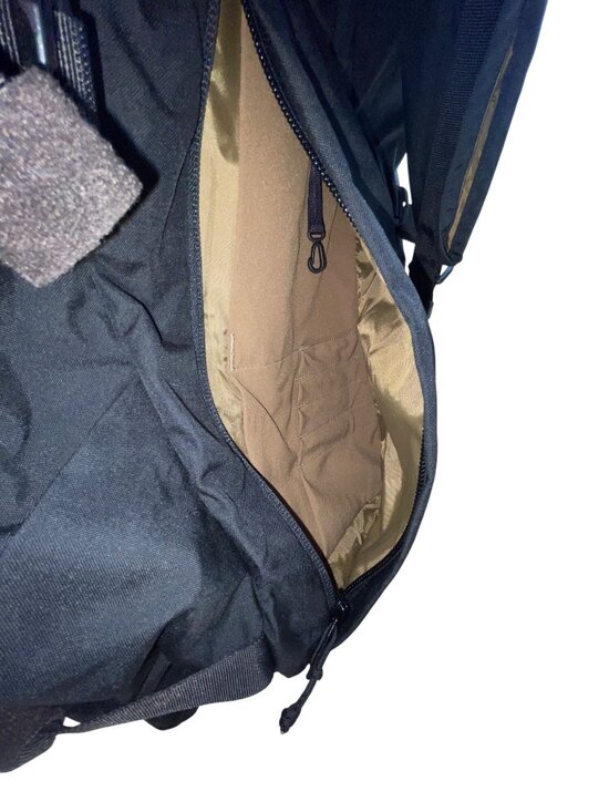 Attitude Unisex Black Nylon Padded Adjustable Straps RollTop Zip Around Backpack main image 16